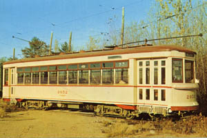 Cream color Montreal trolley 2052
