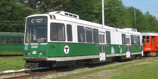 Green trolley 3424