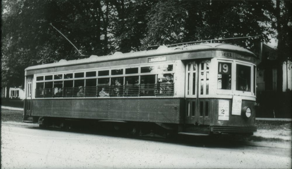 Springfield MA trolley #561