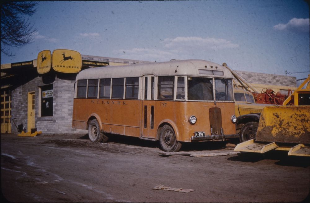Yellow bus 35
