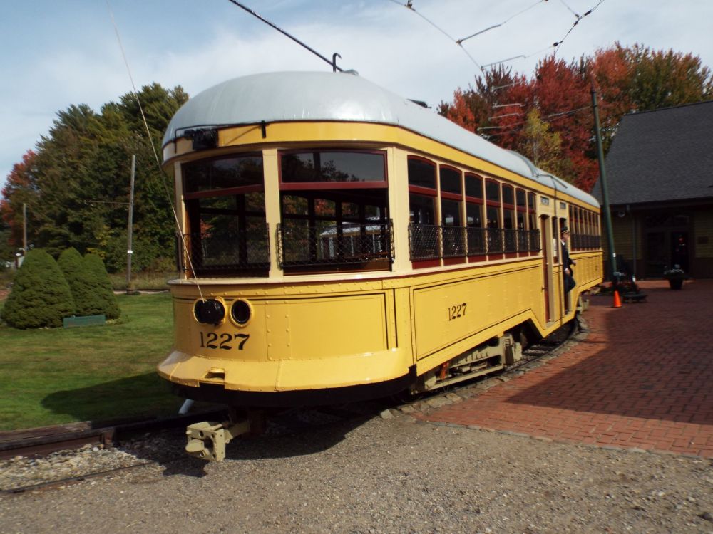 Yellow 1227 Trolley Rear