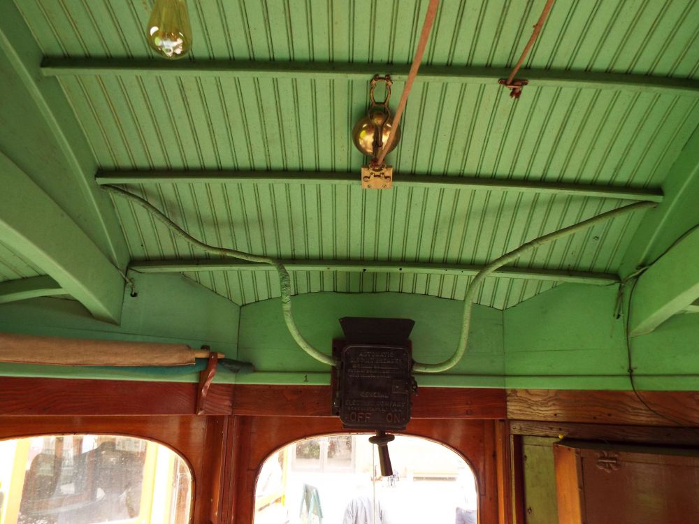 Green trolley 38 controls overhead