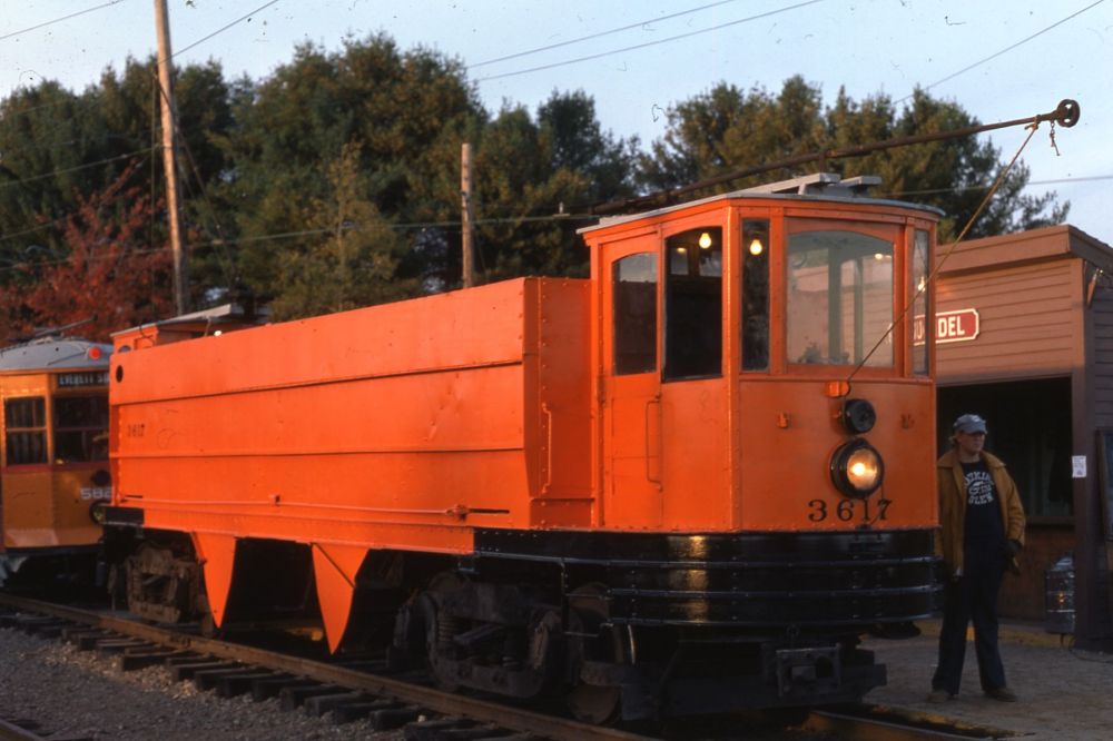 Orange bottom dump car 3617